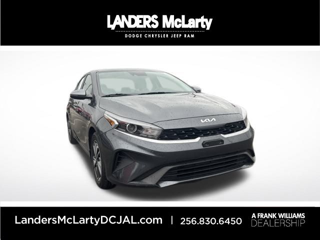 2023 Kia Forte LXS's photo