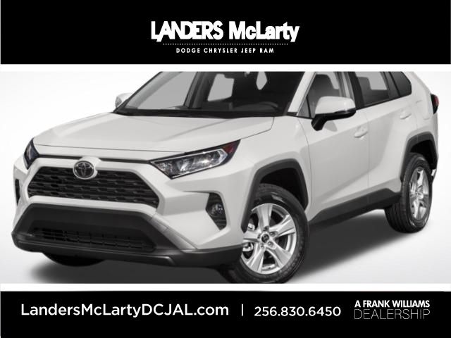 2020 Toyota RAV4 XLE's photo
