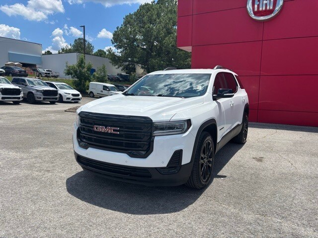 2023 Gmc Acadia SLE photo 2