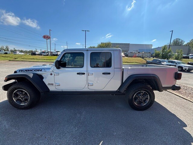 2022 Jeep Gladiator Rubicon photo 3