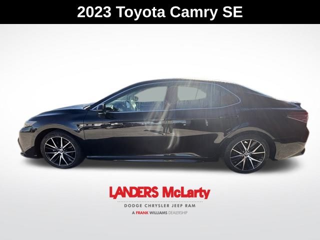 2023 Toyota Camry SE photo 2