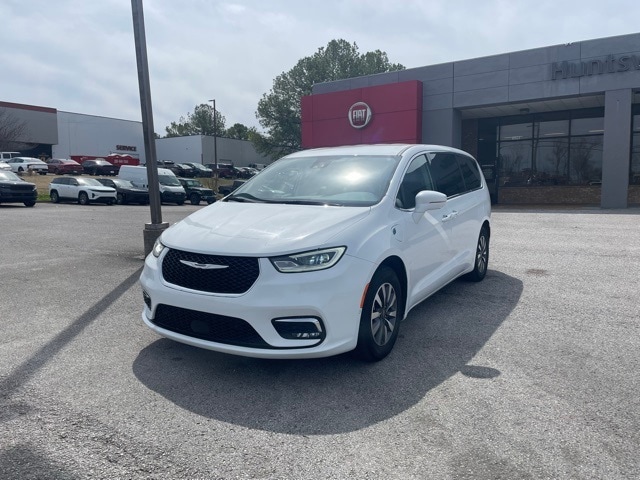 Used 2022 Chrysler Pacifica Hybrid Touring L with VIN 2C4RC1L79NR119045 for sale in Huntsville, AL