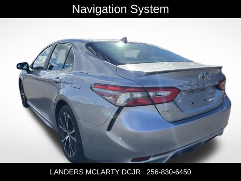 Used 2019 Toyota Camry SE Sedan