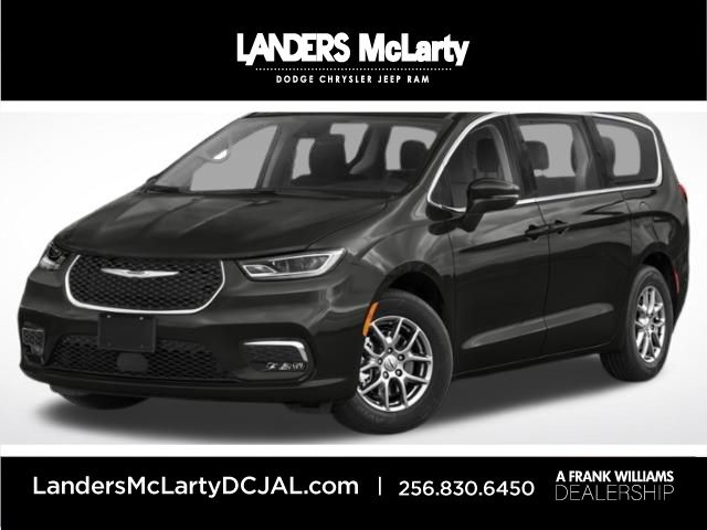 2022 Chrysler Pacifica Touring L's photo