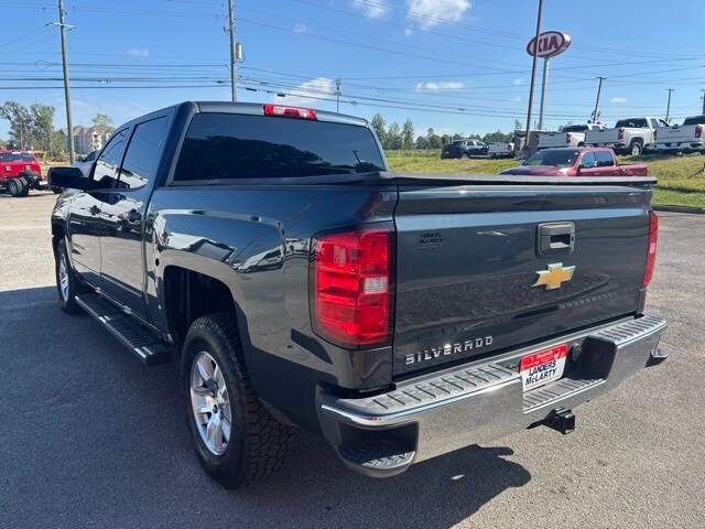 2018 Chevrolet Silverado 1500 LT photo 3