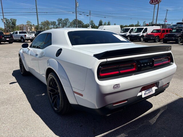 2021 Dodge Challenger R/T Scat Pack Widebody photo 4