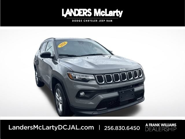 2024 Jeep Compass Latitude's photo