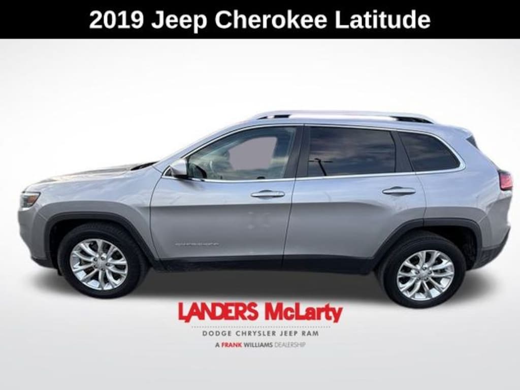 Used 2019 Jeep Cherokee Latitude SUV