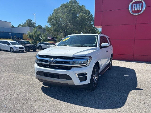 2023 Ford Expedition Limited photo 2