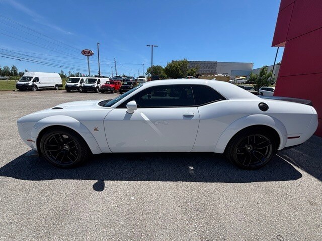 2021 Dodge Challenger R/T Scat Pack Widebody photo 3