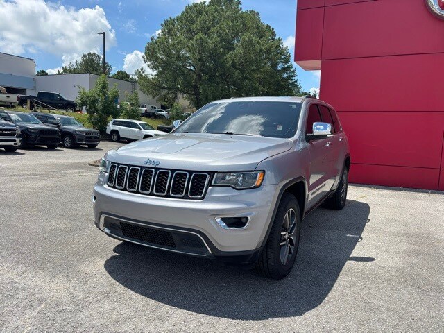 2018 Jeep Grand Cherokee Limited photo 2