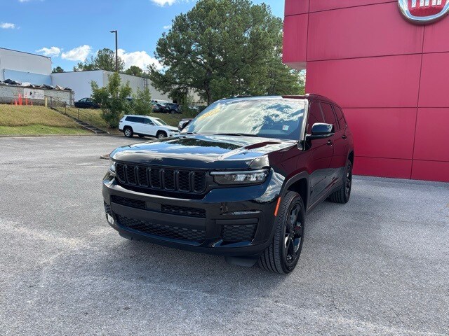 2025 Jeep Grand Cherokee Altitude X photo 2