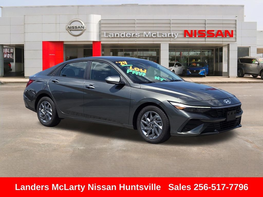 Used 2024 Hyundai Elantra SEL Sedan