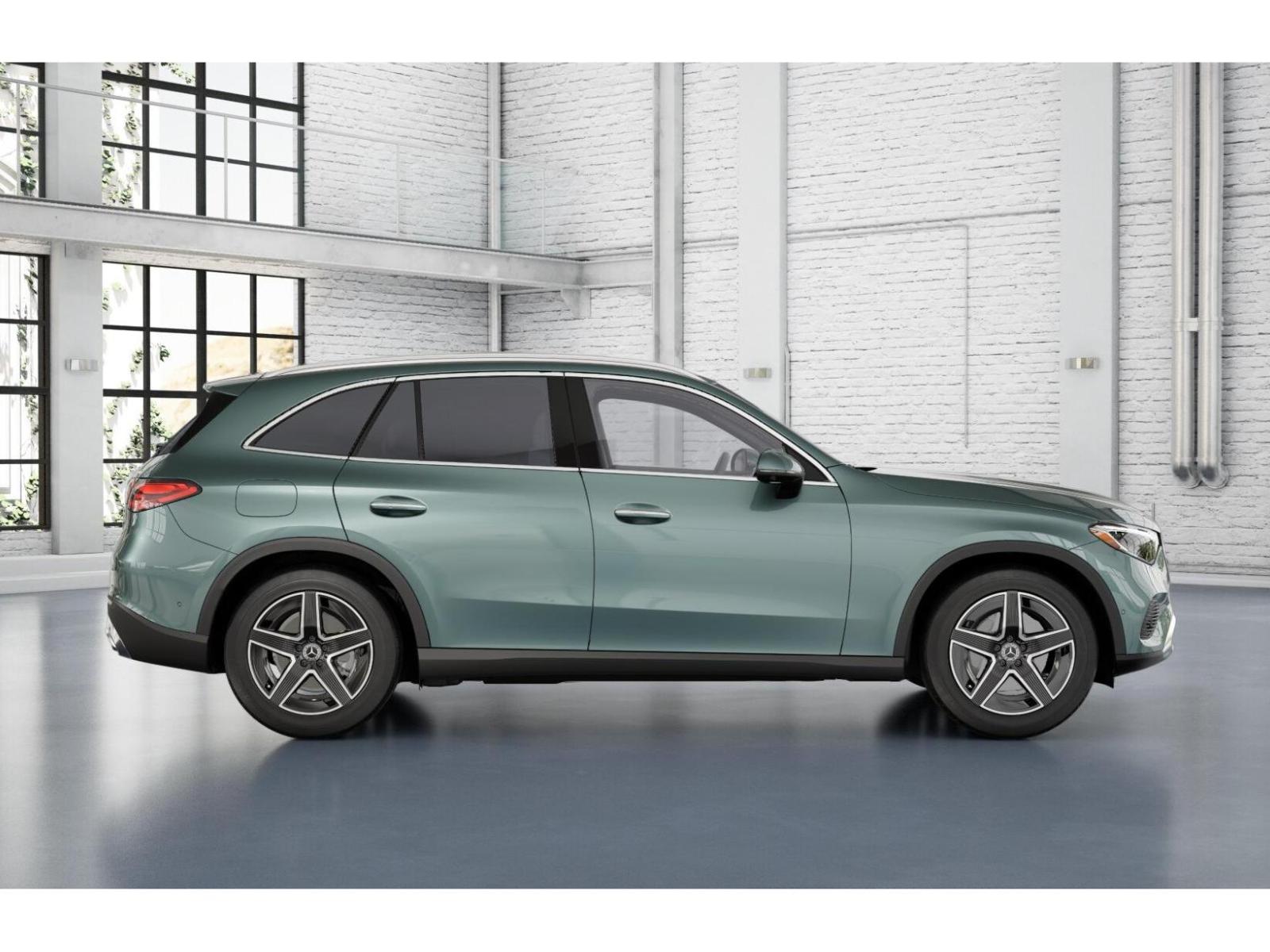 2026 Mercedes Benz GLC 300 4MATIC photo 2