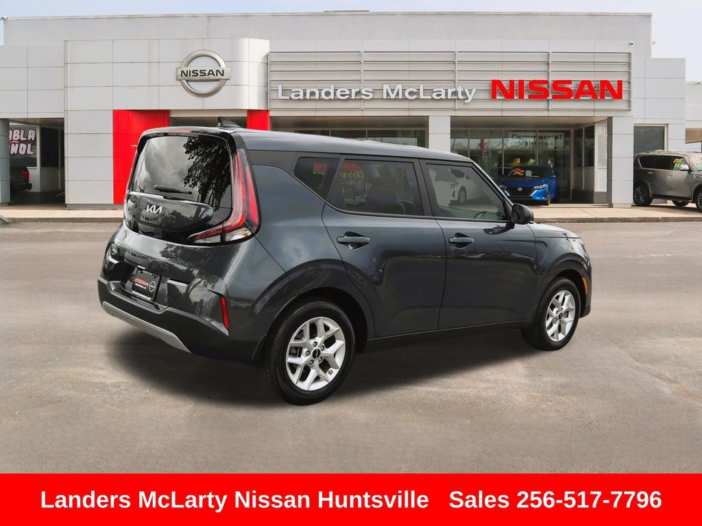 Used 2024 Kia Soul LX Hatchback