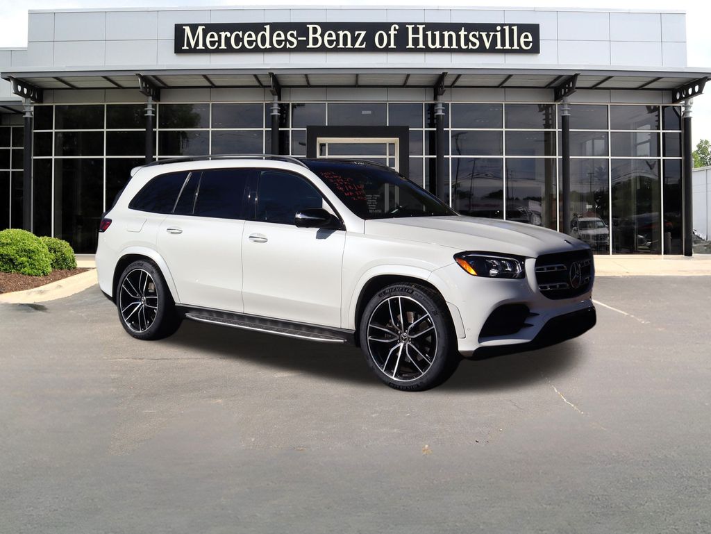 2022 Mercedes-Benz GLS GLS450's photo