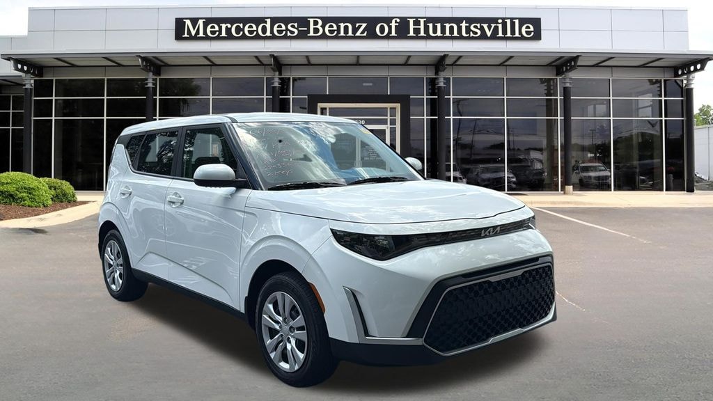 Used 2025 Kia Soul LX Hatchback