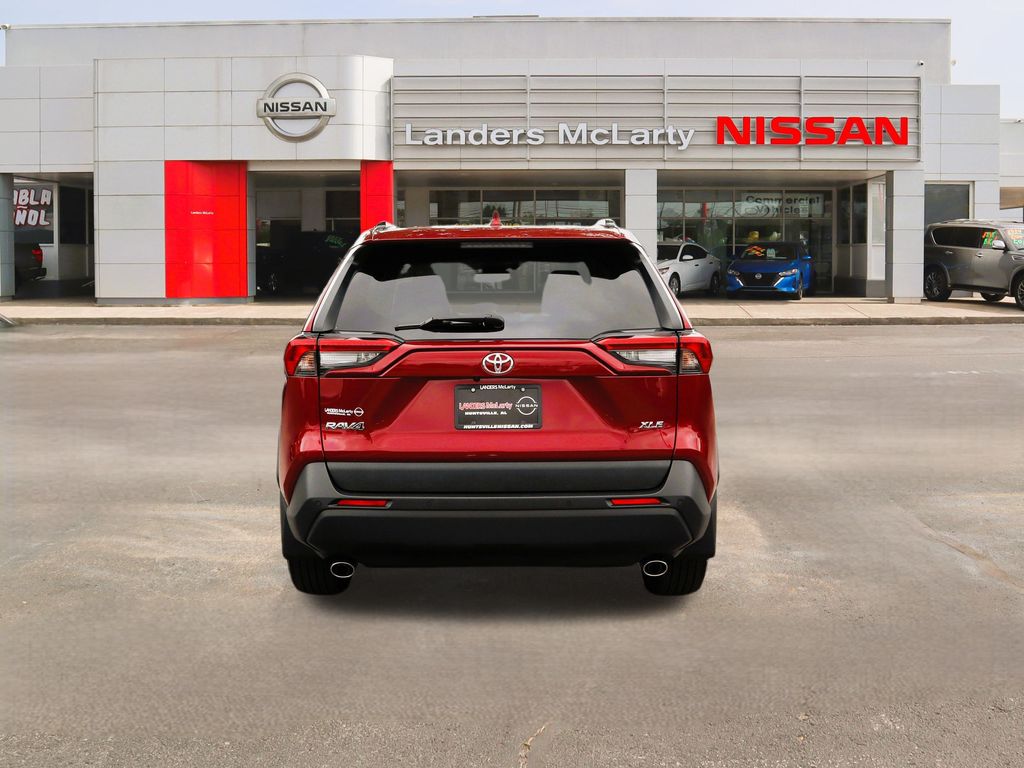 2024 Toyota RAV4 XLE Premium photo 4