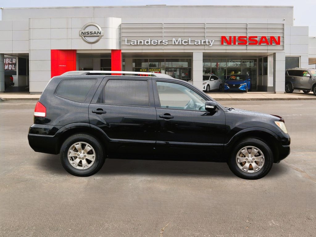 Used 2009 Kia Borrego EX SUV