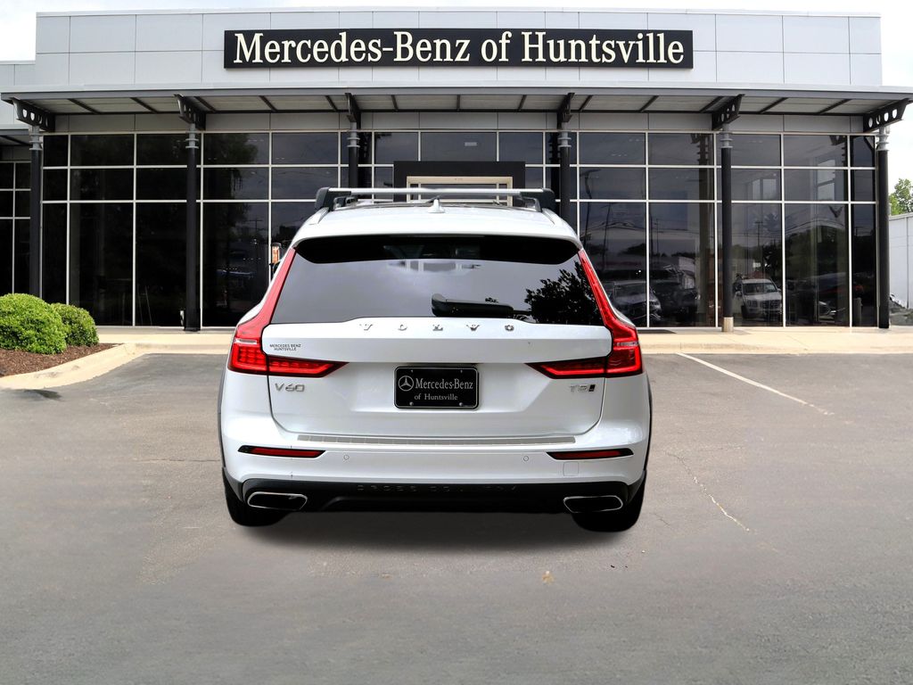 2020 Volvo V60 Cross Country T5 photo 4