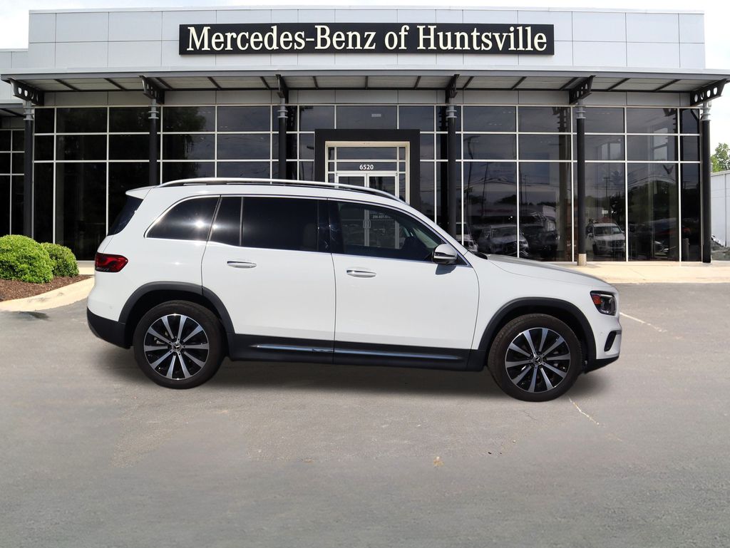 2022 Mercedes Benz GLB 250 photo 2