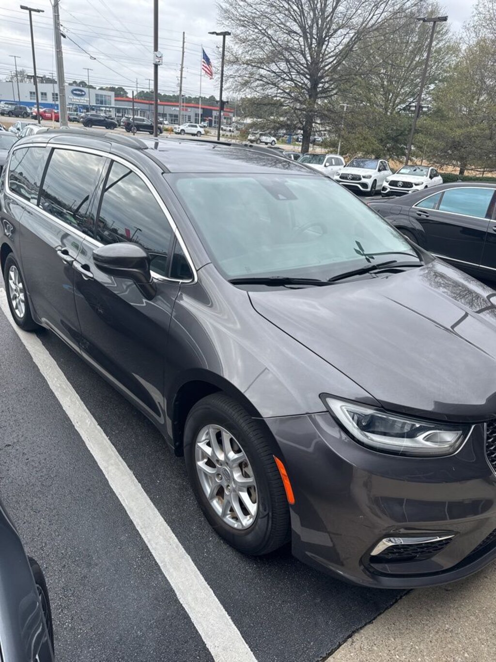 Used 2022 Chrysler Pacifica Touring L Minivan/Van