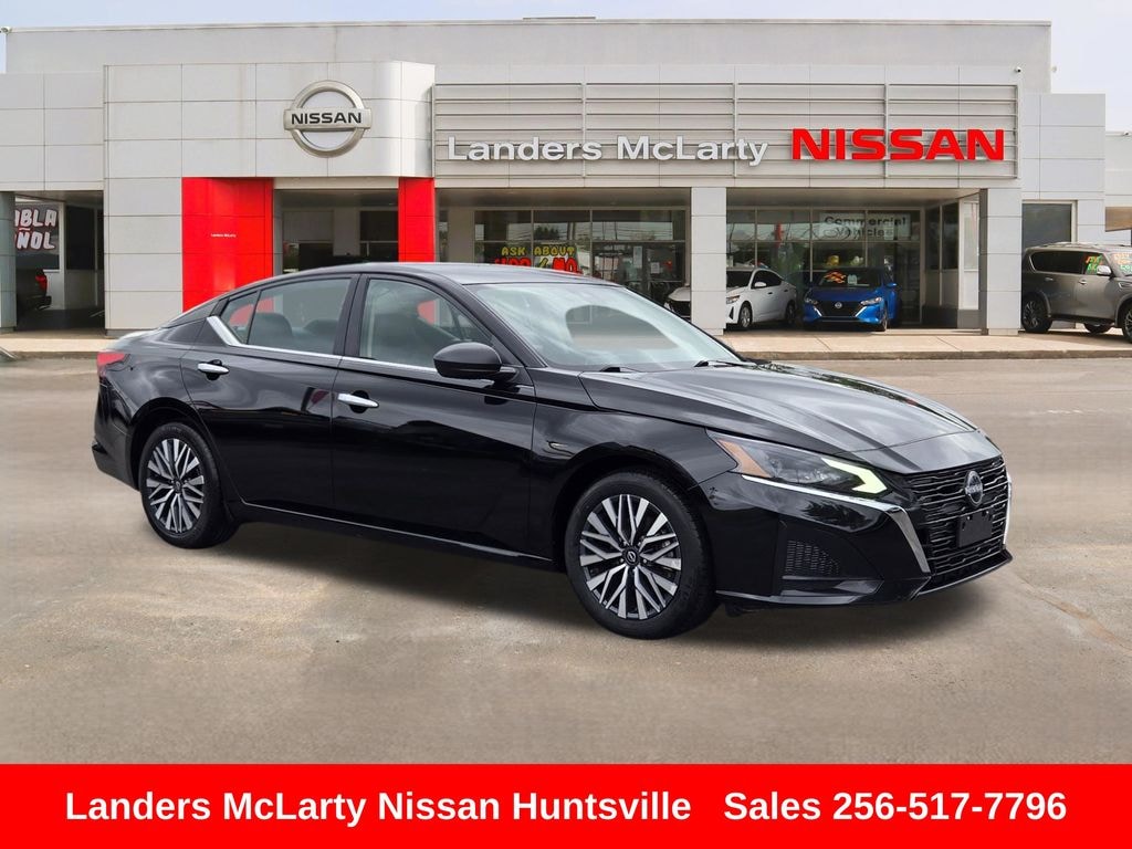 Used 2024 Nissan Altima 2.5 SV Sedan