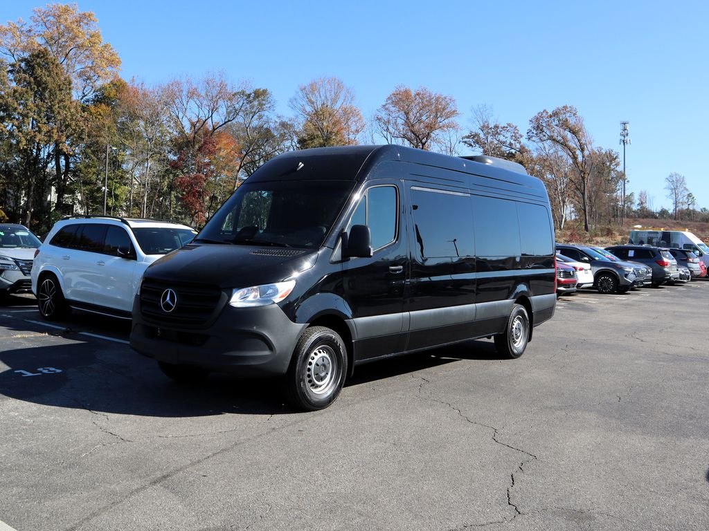 Image of 2025 Mercedes-Benz Sprinter 2500 Passenger 170 WB Minivan/Van