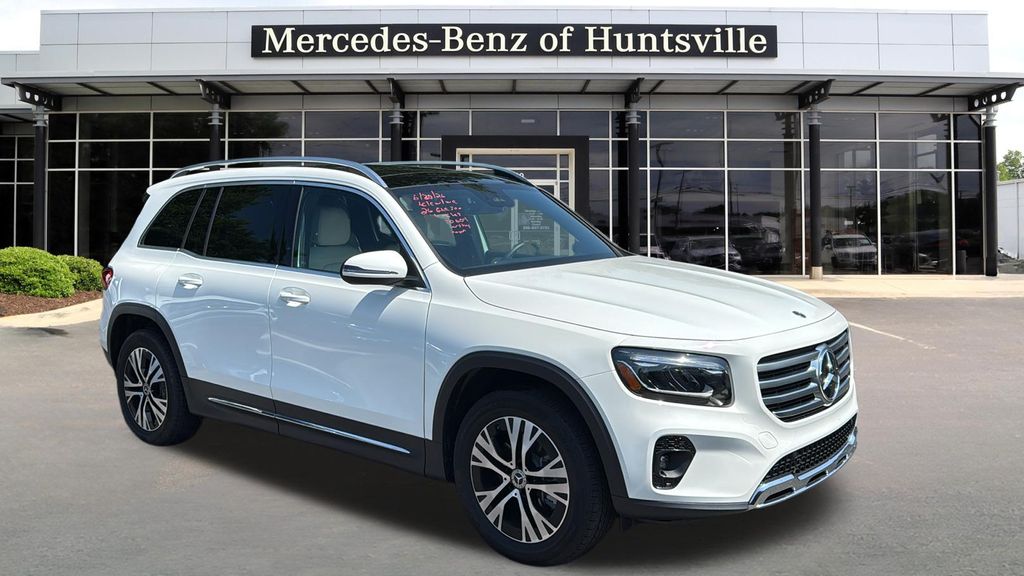 2026 Mercedes-Benz GLB GLB 250 4MATIC's photo