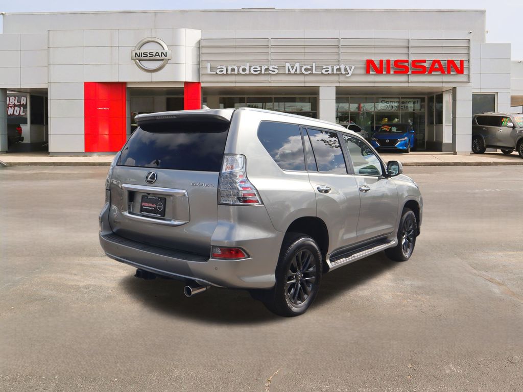 2023 Lexus GX 460 photo 3