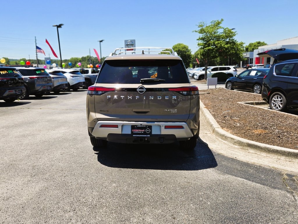 Used 2023 Nissan Pathfinder Platinum SUV