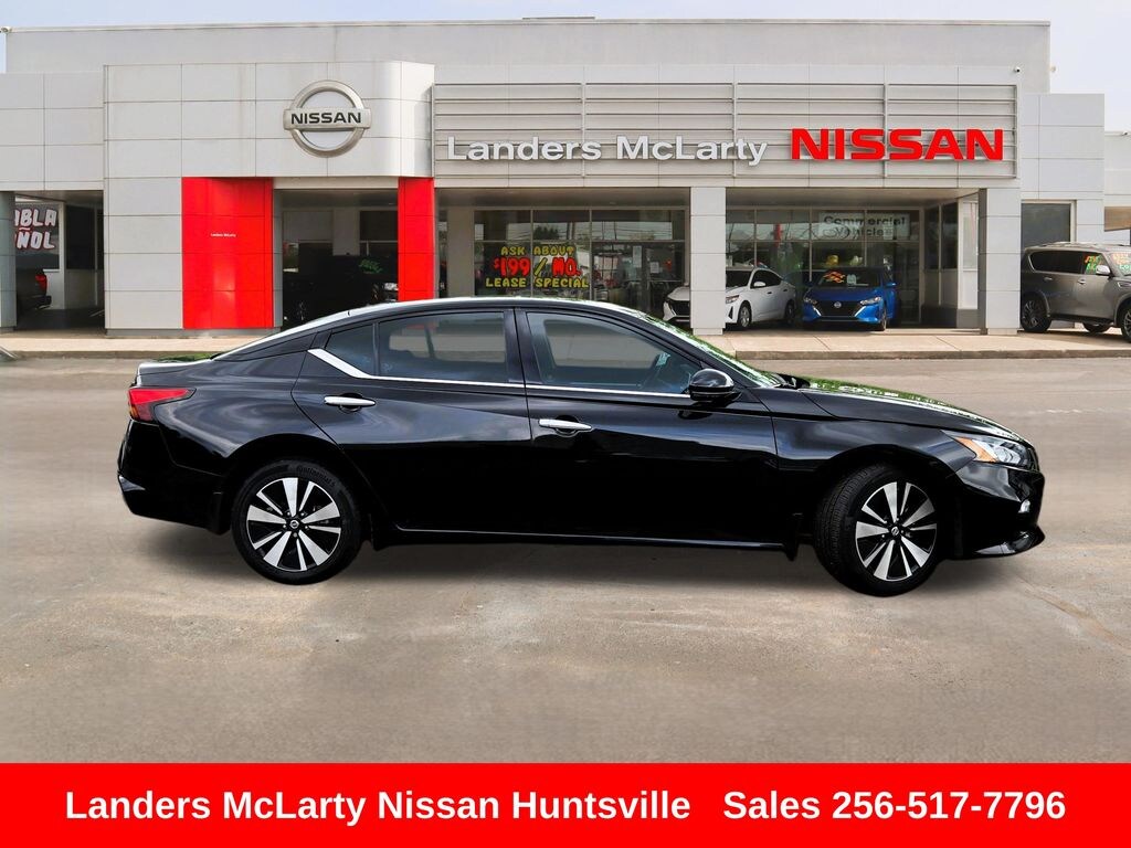 Used 2022 Nissan Altima 2.5 SL Sedan