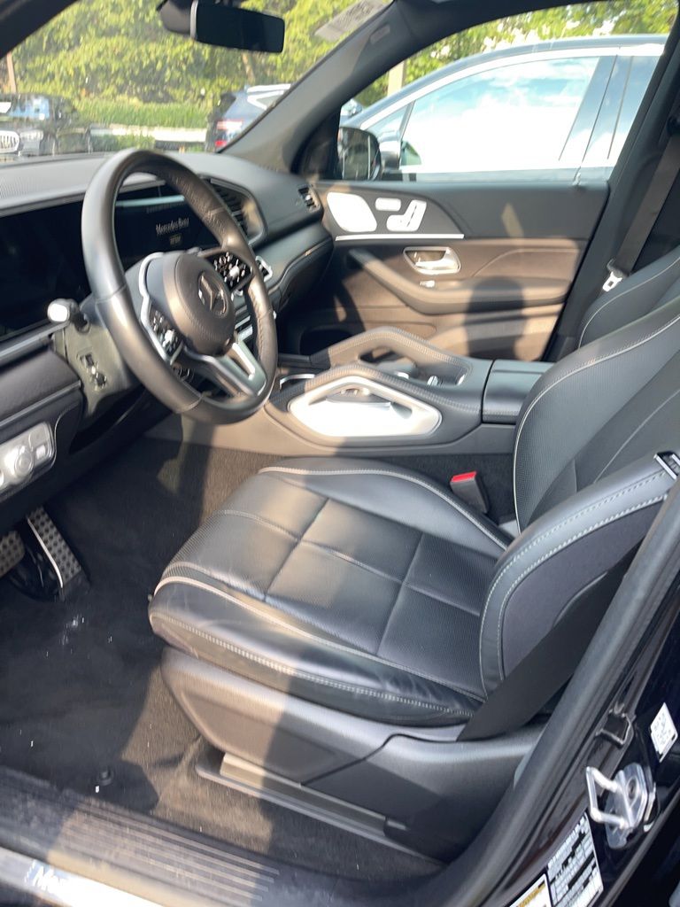 2022 Mercedes Benz GLS 450 4MATIC photo 2