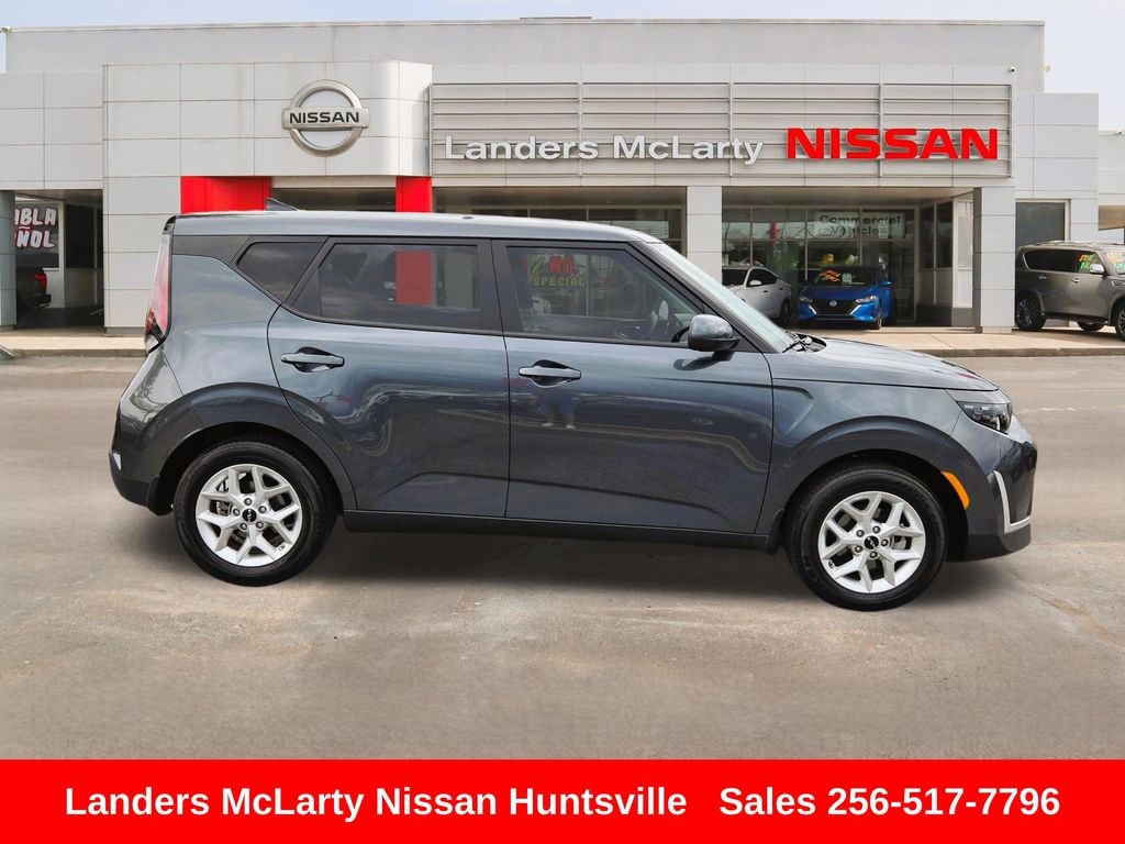 Used 2024 Kia Soul LX Hatchback