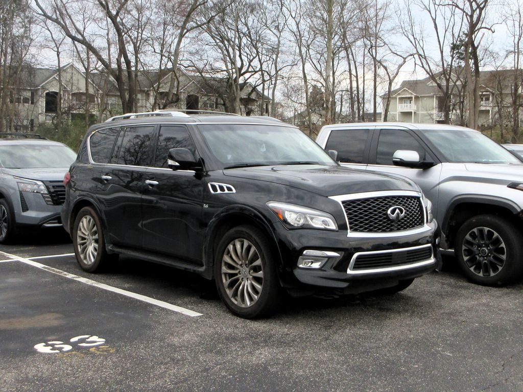 2016 INFINITI QX80 Base