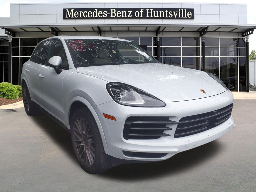 2023 Porsche Cayenne Platinum Edition's photo