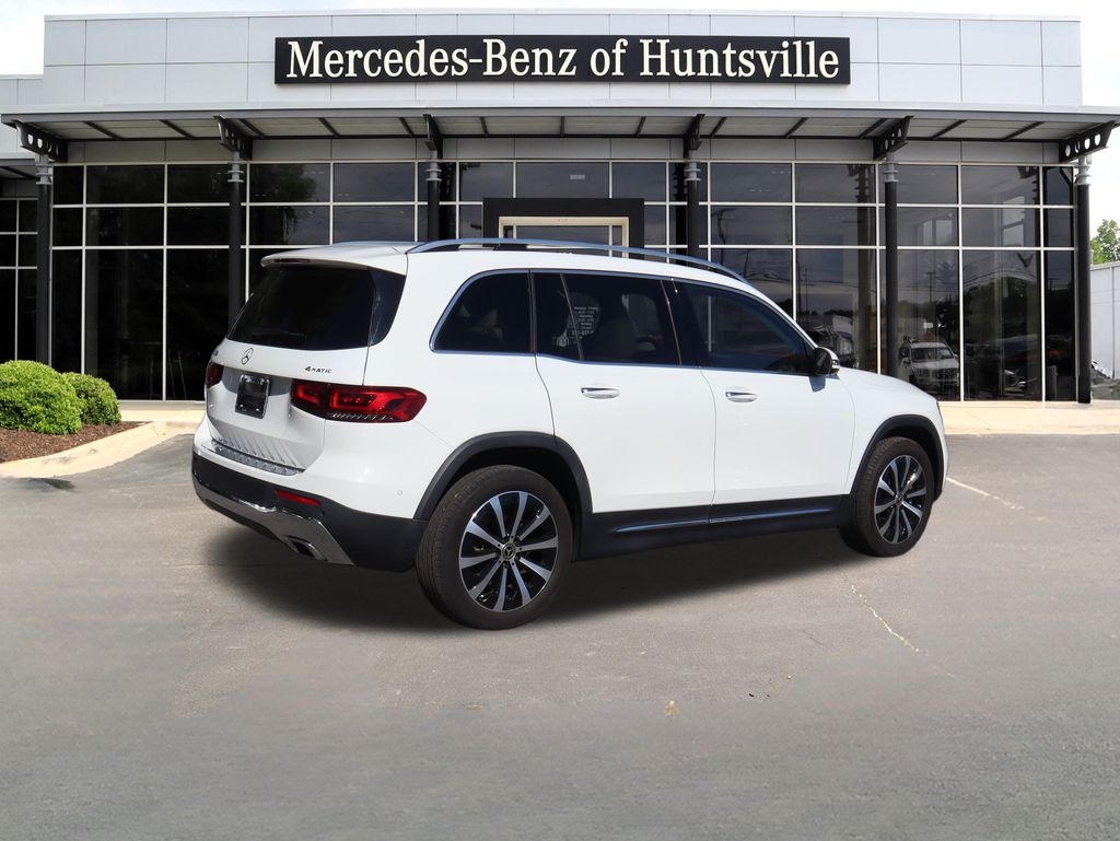 2022 Mercedes Benz GLB 250 photo 3