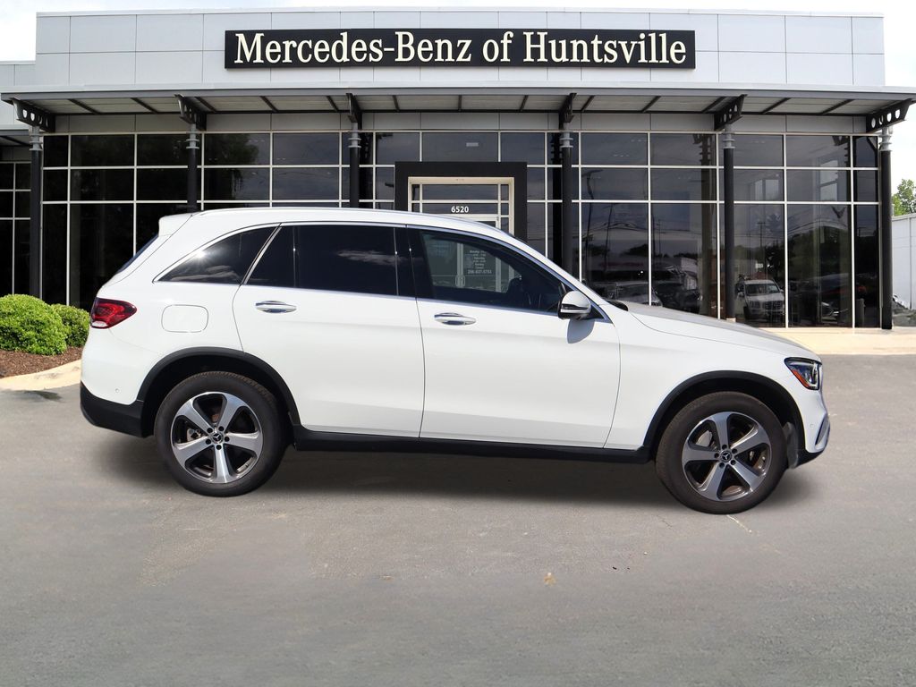 2022 Mercedes Benz GLC 300 4MATIC photo 2