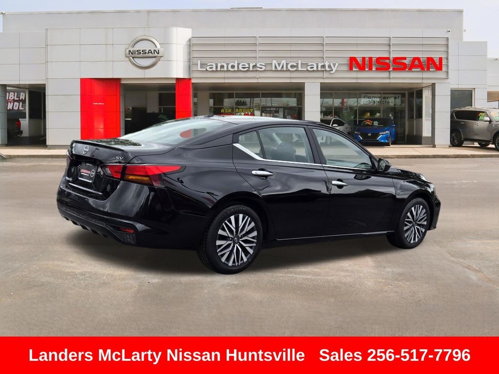 Used 2024 Nissan Altima 2.5 SV Sedan