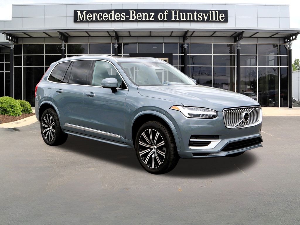 2022 Volvo XC90 Inscription's photo
