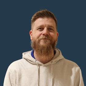 Staff member Ian Hagler from ID_549c8c25a413