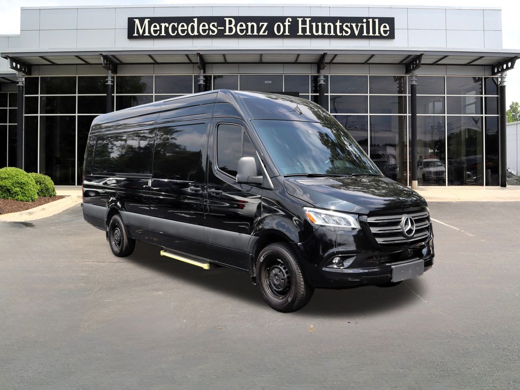 2024 Mercedes-Benz Sprinter Cargo Van Base's photo