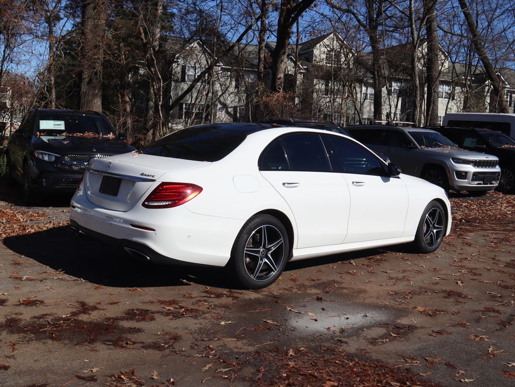 2019 Mercedes Benz E 300 photo 3