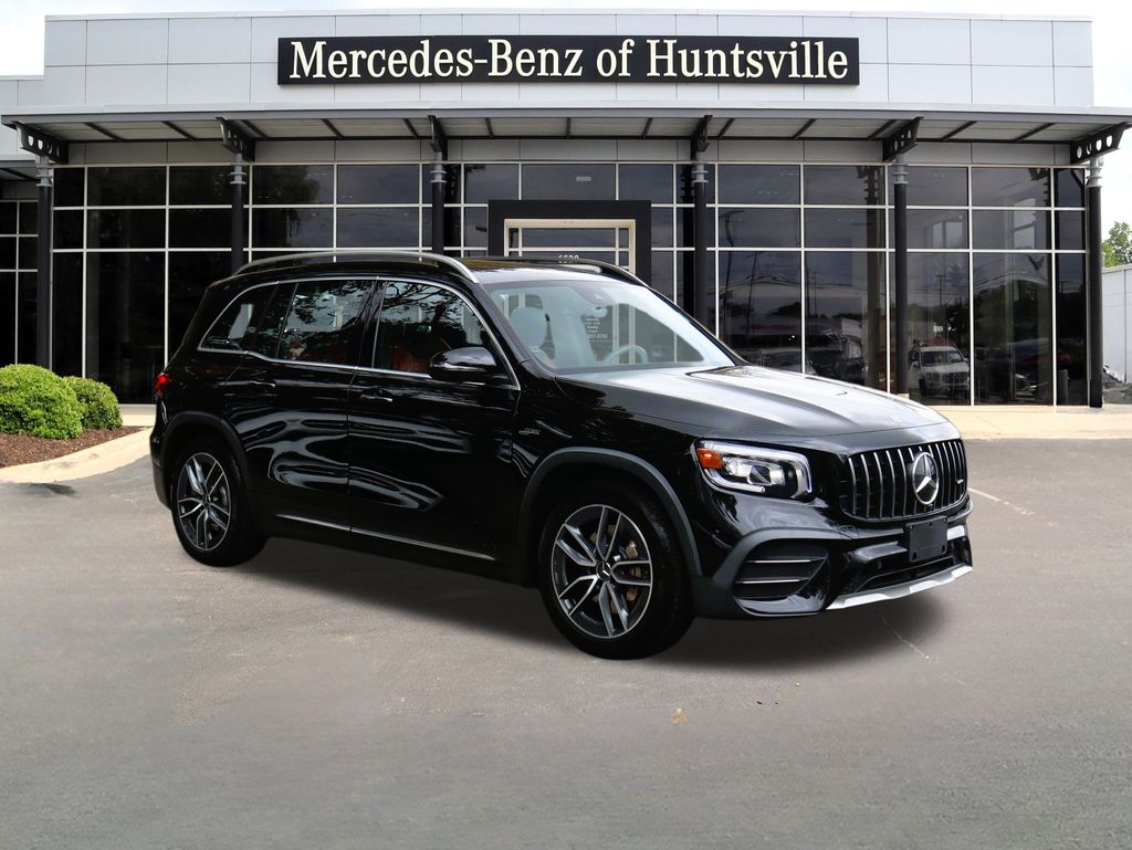 2022 Mercedes-Benz GLB Mercedes-AMG's photo