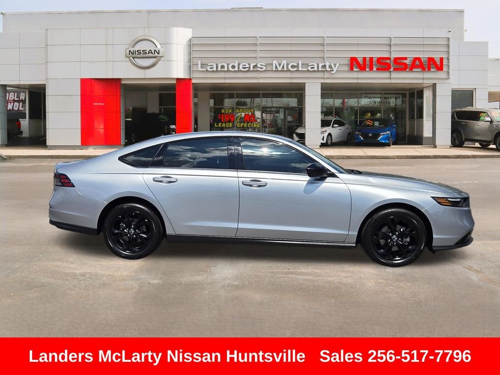 Used 2025 Honda Accord SE Sedan