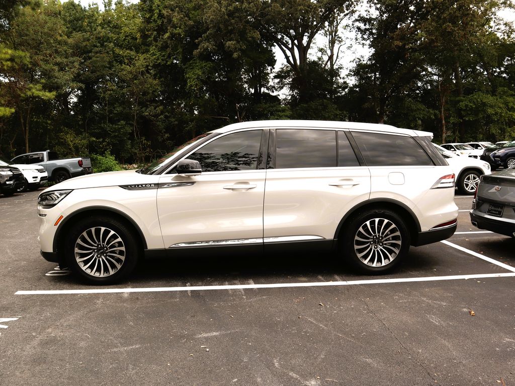 2022 Lincoln Aviator Reserve photo 2