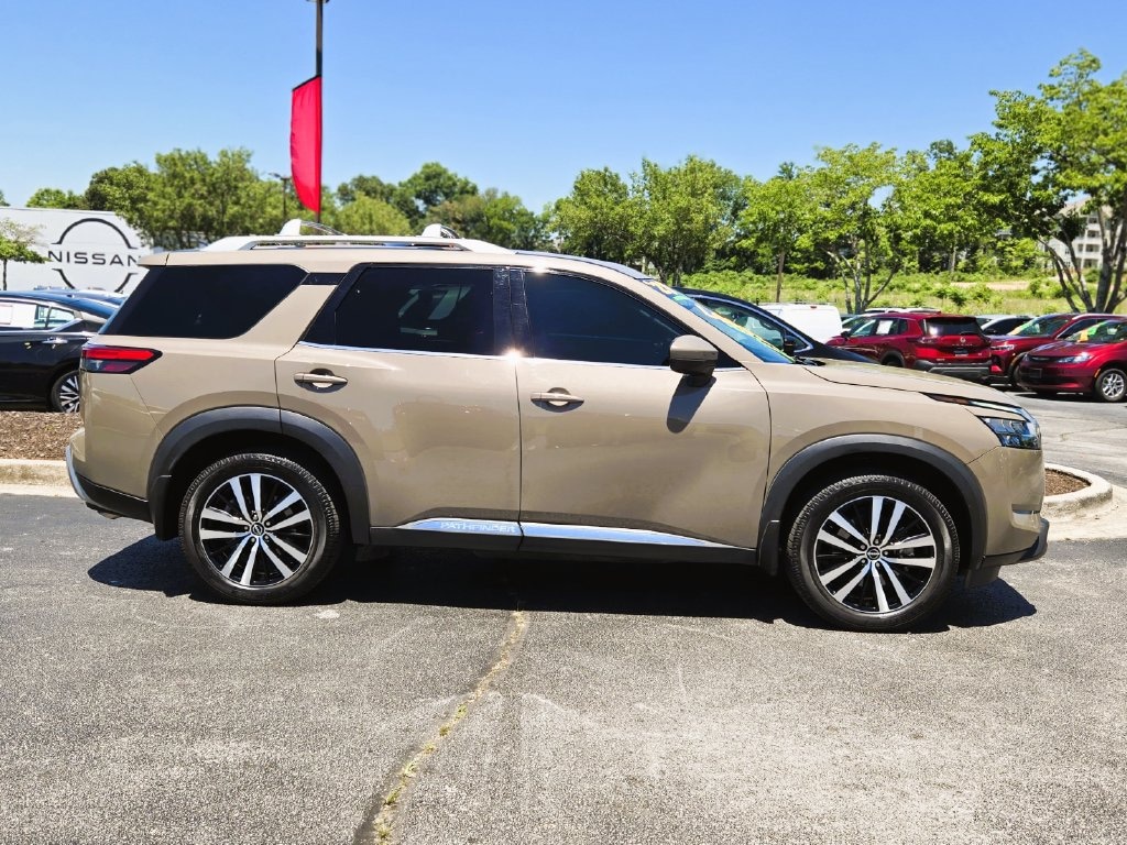 Used 2023 Nissan Pathfinder Platinum SUV