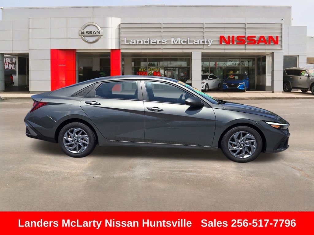 Used 2024 Hyundai Elantra SEL Sedan