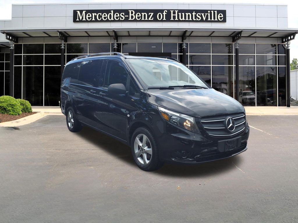 Mercedes-Benz Metris Passenger Van