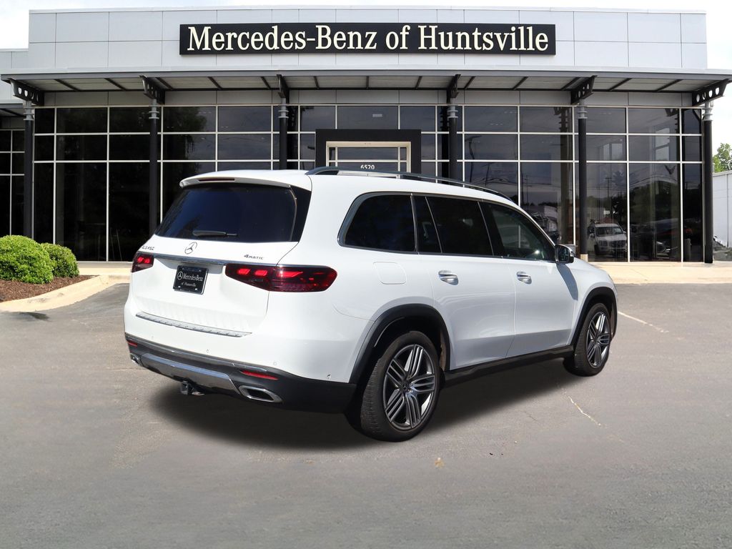 2024 Mercedes Benz GLS 450 4MATIC photo 2